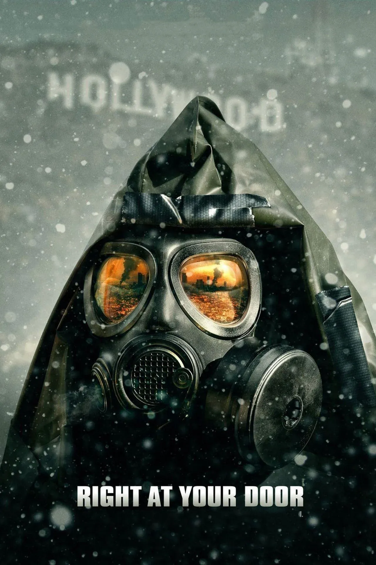 Постер фильма У твоего порога