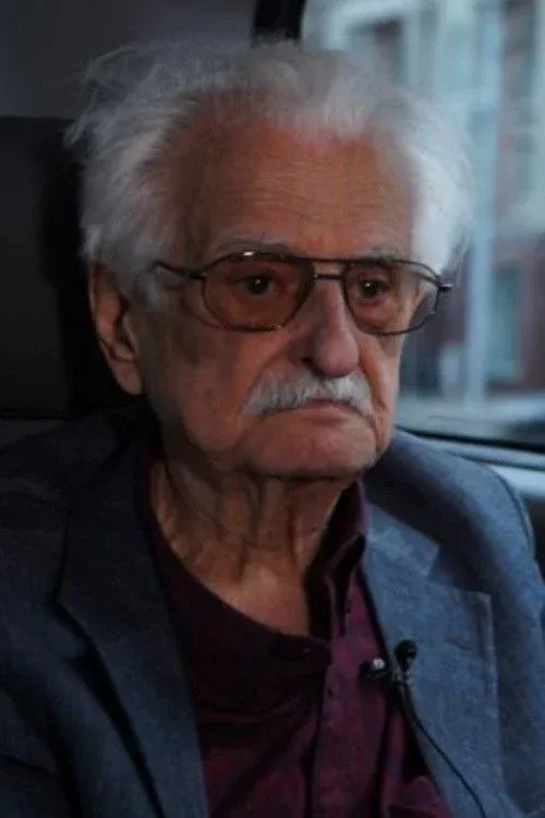 Постер фильма Упрямец Хуциев