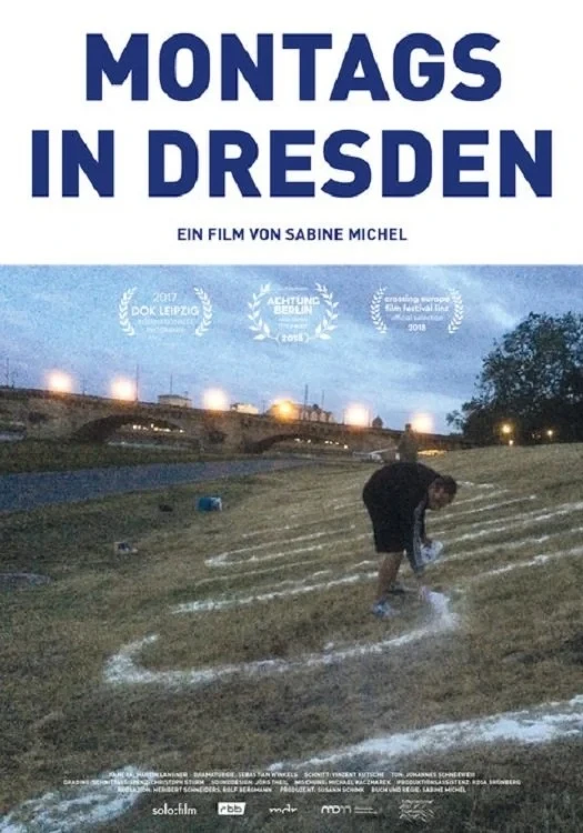 Постер фильма Меркель должна уйти